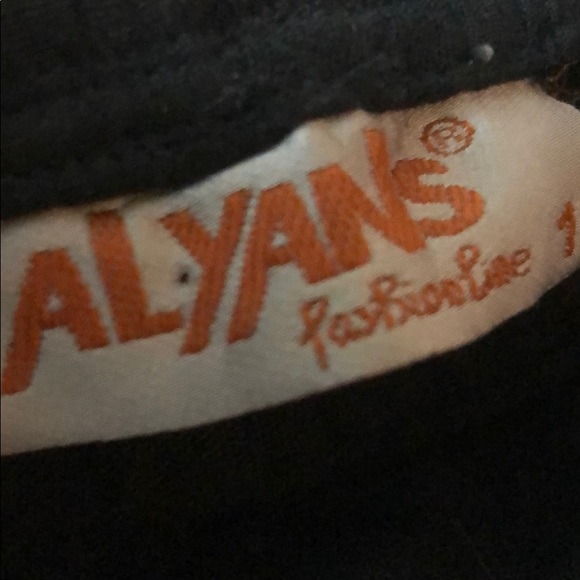 Skit - Picture 4 of 4